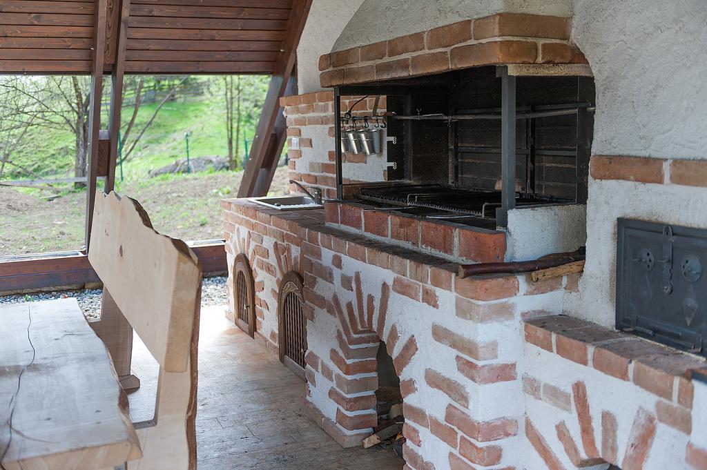 Chalet Hovel Mînăstirea Humorului Buitenkant foto