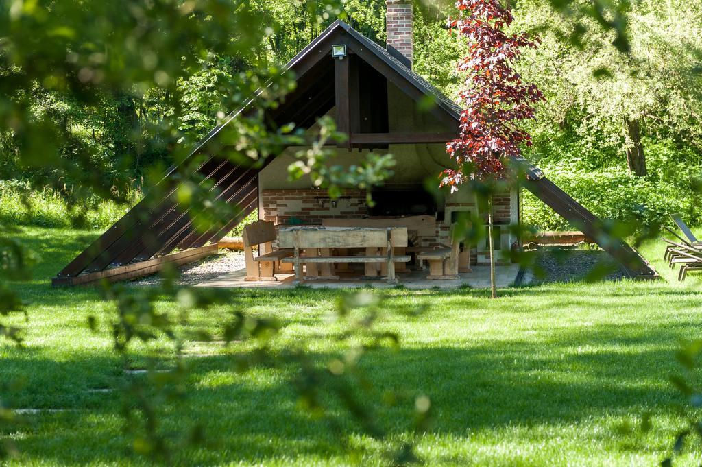 Chalet Hovel Mînăstirea Humorului Buitenkant foto