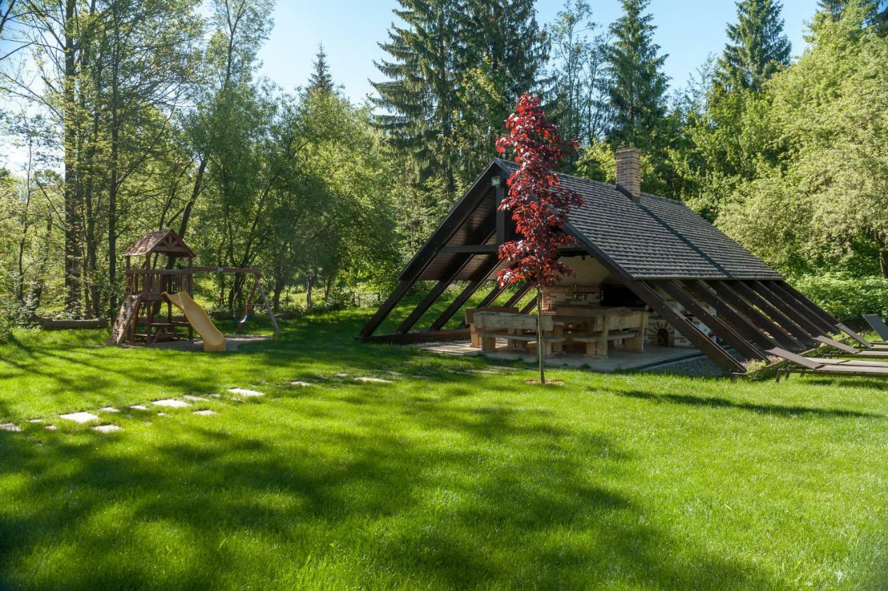 Chalet Hovel Mînăstirea Humorului Buitenkant foto